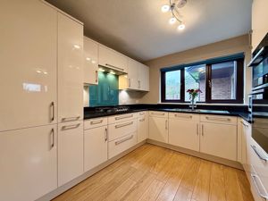 Photo 8- click for photo gallery